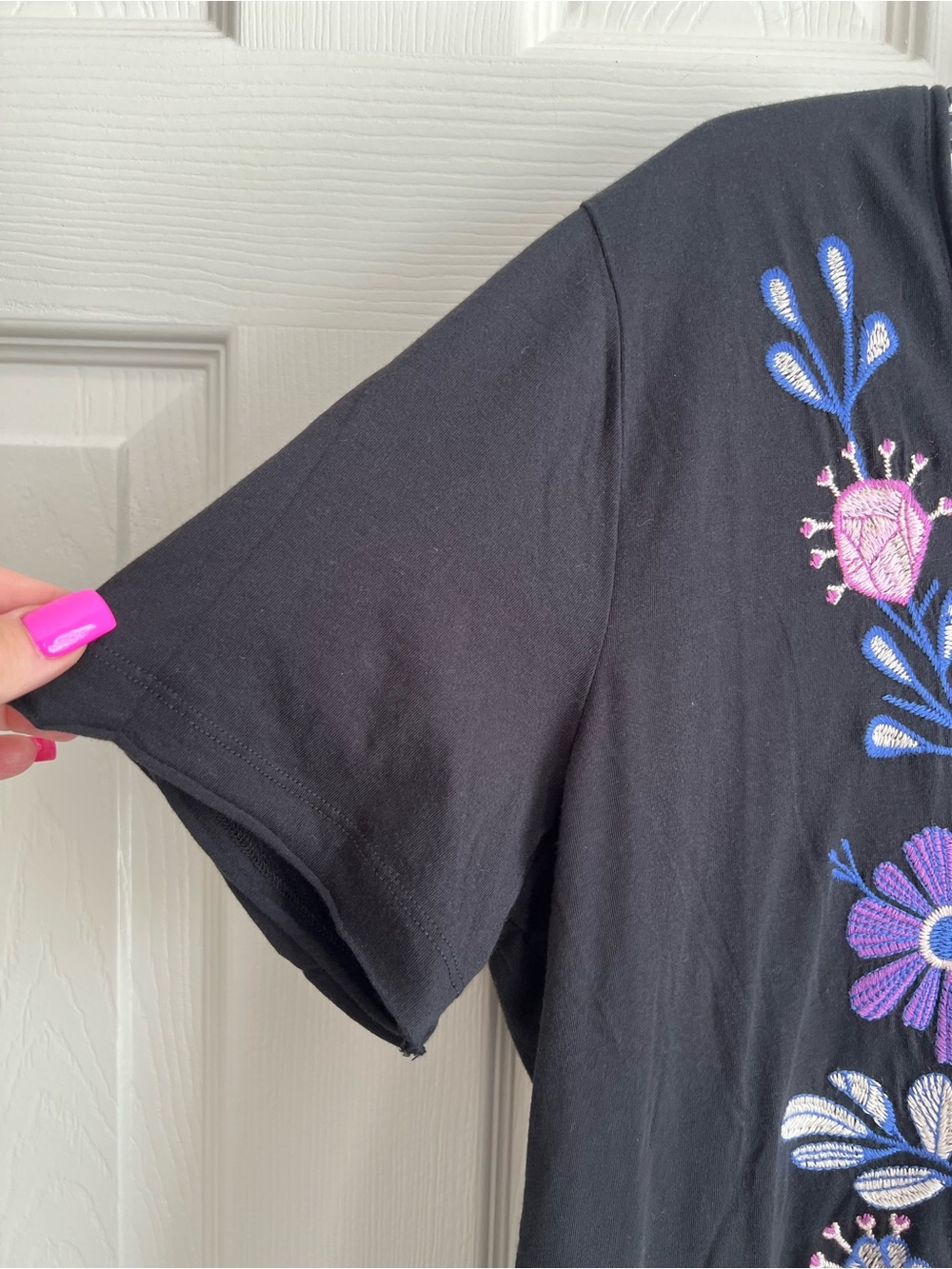 Johnny Was Black Short-Sleeve V-Neck Top Adina everyday tee L - Picture 4 of 11